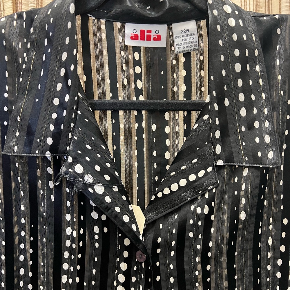 Vintage Women’s Black & White and Metallic Stripe Blouse Plus Size